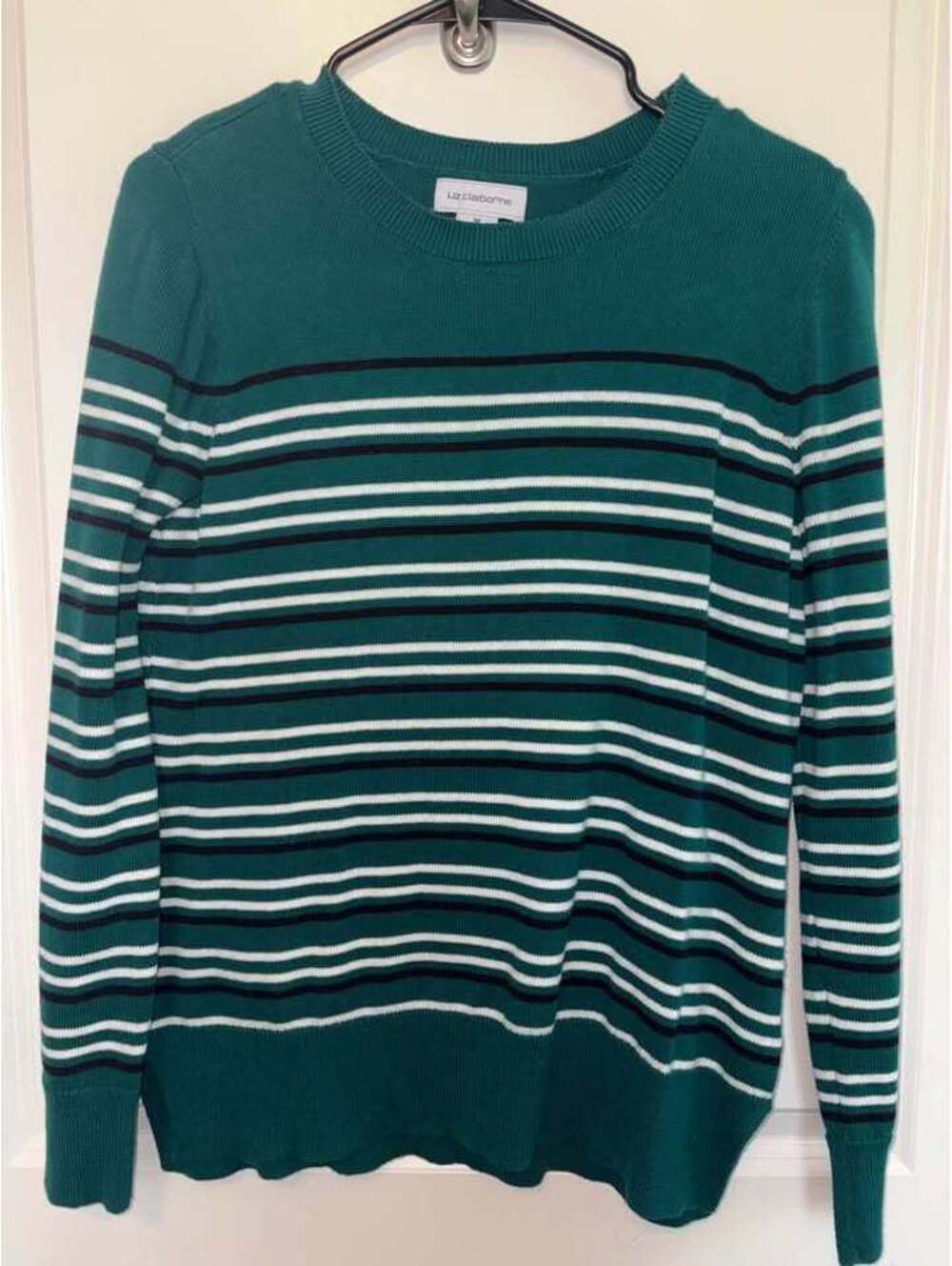 Liz Claiborne Green Striped Crewneck Sweater Size M